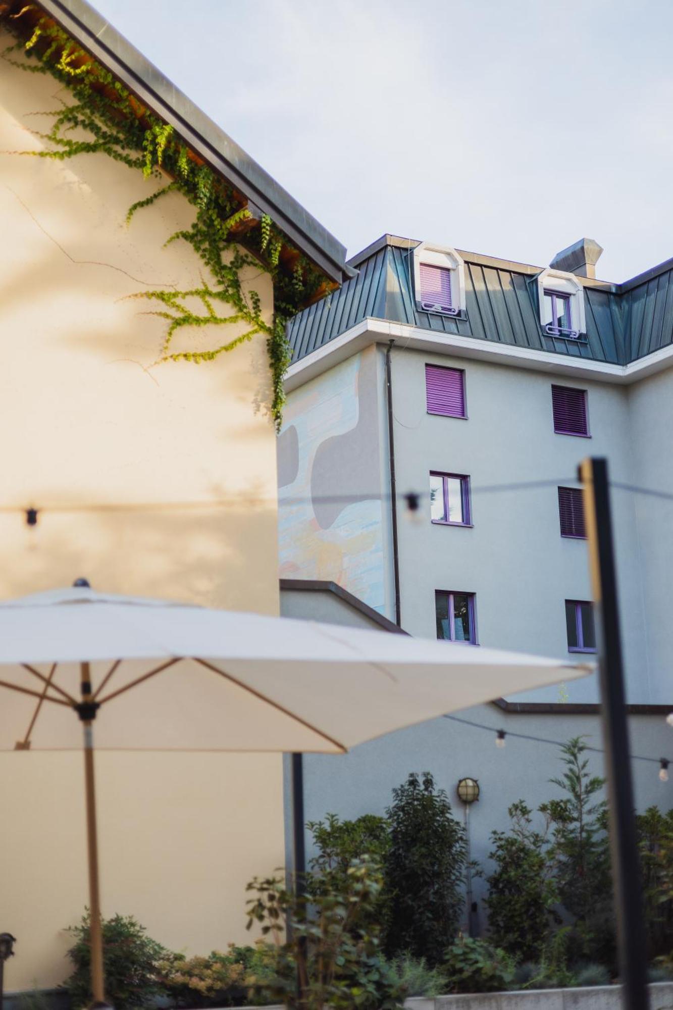 Base Vevey Hotel Ngoại thất bức ảnh